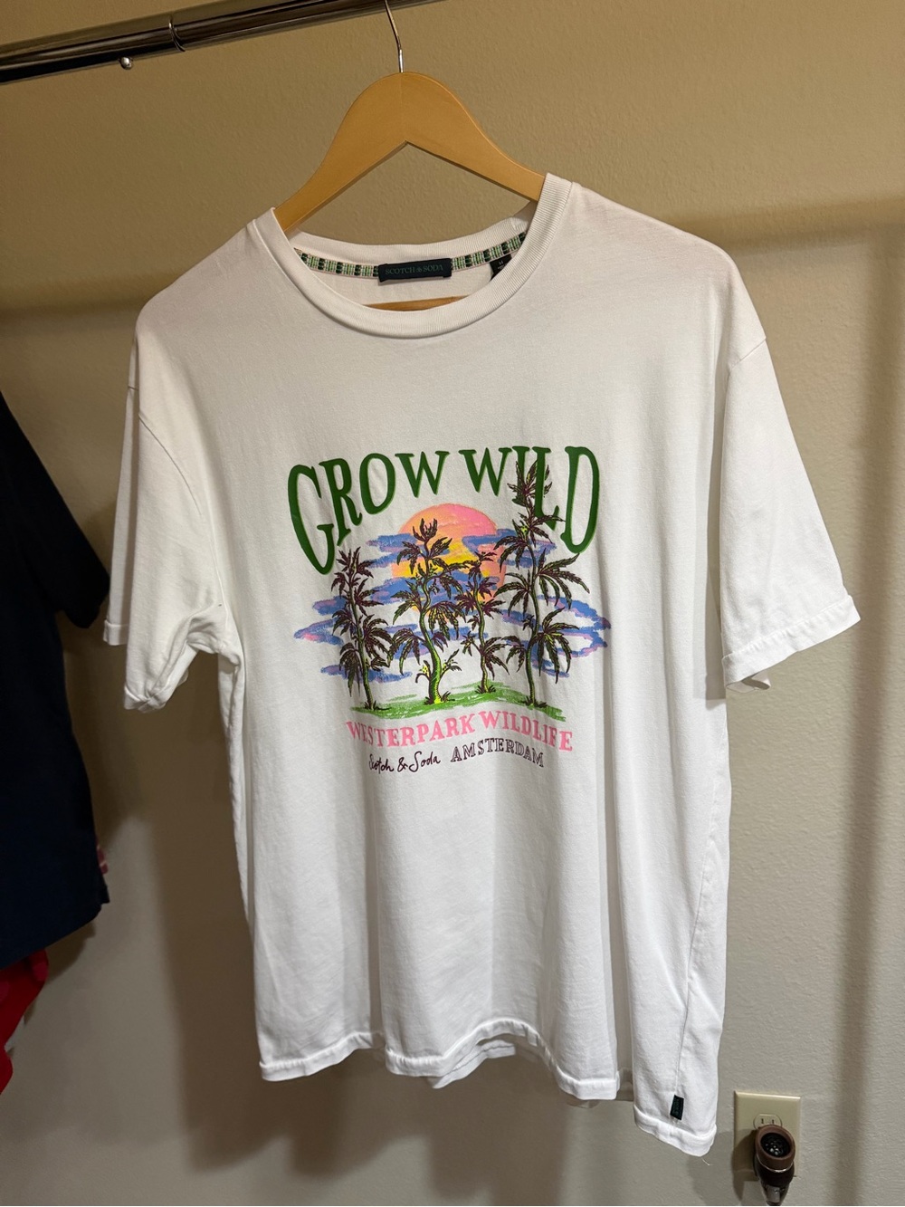 Scotch & Soda Men’s M Grow Wild Westerpark Graphic T-Shirt